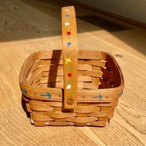 Vintage Longaberger Basket 1992 Signed 7” x 7” x 3.5” With Swinging Handle